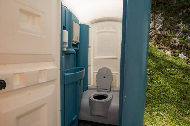 Best Construction site porta potty rental  in Dewitt, MI