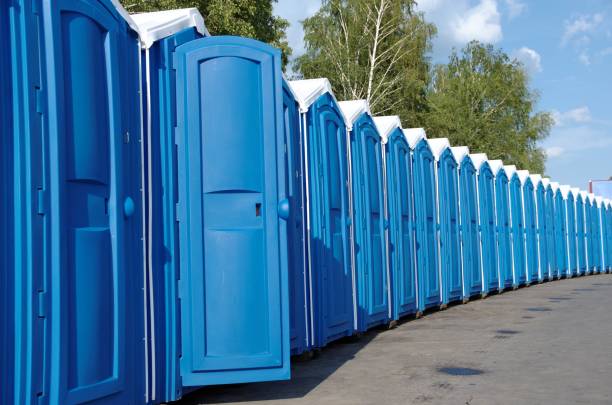 Best Portable restroom trailer rental  in Dewitt, MI